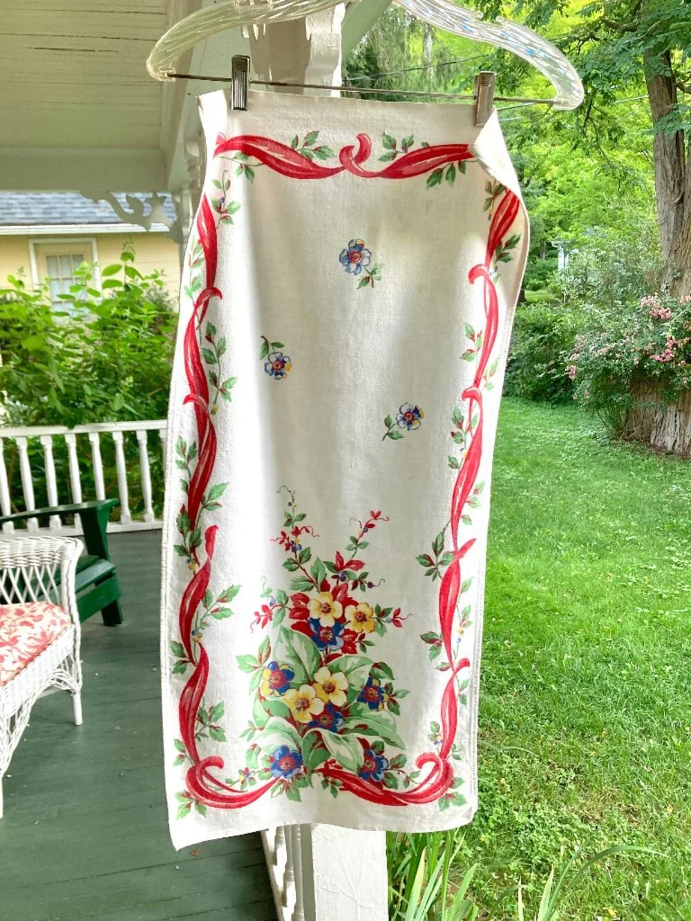 100% Cotton Vintage Table Runner ca. 1950s